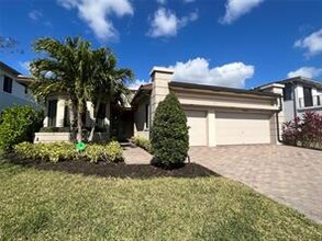 10547 N Lago Vista Cir in Parkland, FL - Building Photo - Building Photo