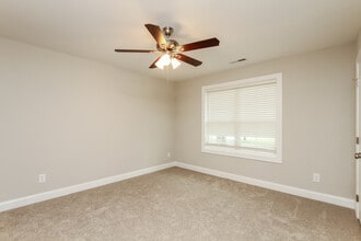 340 Snow St in Kannapolis, NC - Building Photo - Building Photo