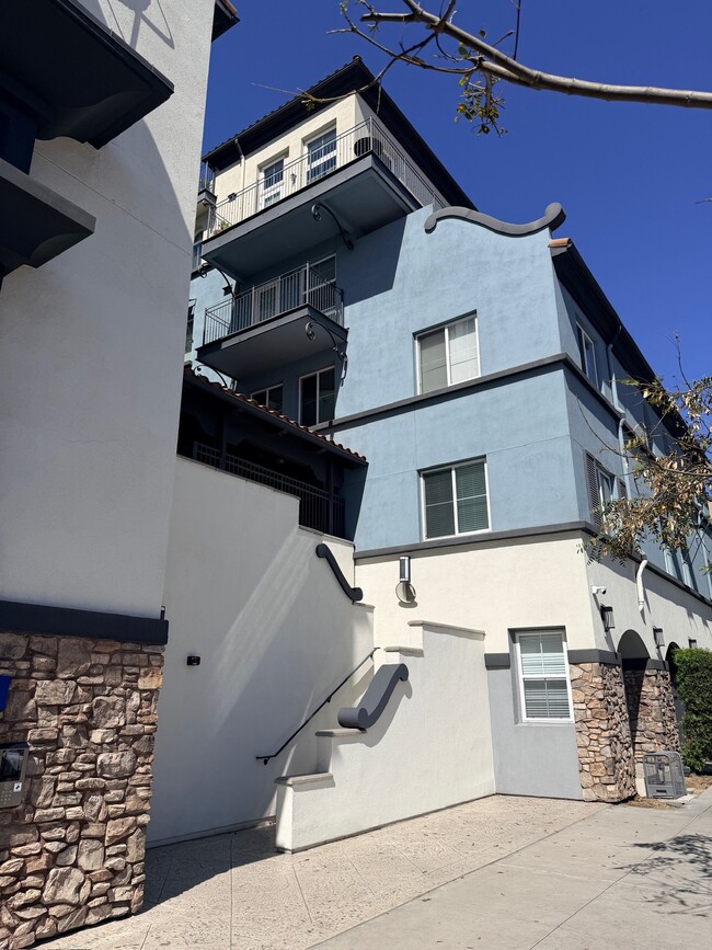 3950 Ohio St, Unit 326 in San Diego, CA - Foto de edificio - Building Photo