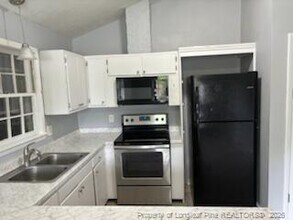 1817 Camelot Dr in Fayetteville, NC - Building Photo - Building Photo