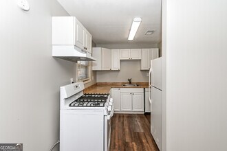 1135 Pontiac Cir in Austell, GA - Building Photo - Building Photo