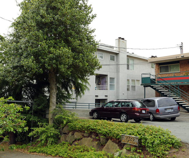 Boston West Apartments in Seattle, WA - Foto de edificio - Building Photo