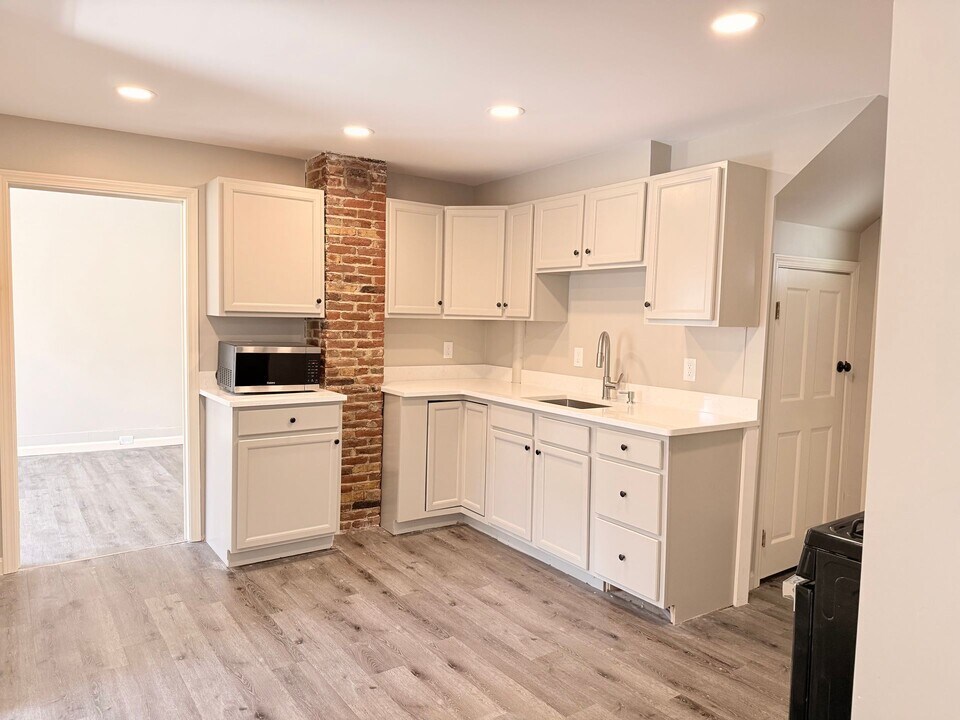 Pet-friendly Apartments for Rent in Hartford, VT in White River Junction, VT - Foto de edificio