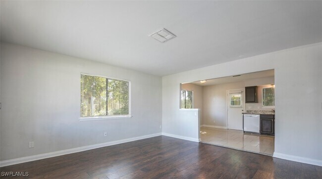 2455 Thomasson Dr
