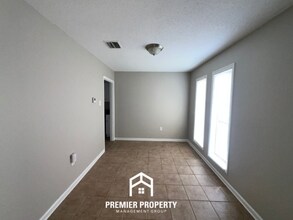 4392 Spring Harbor Dr in Millington, TN - Foto de edificio - Building Photo