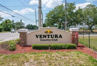 The Reserve at Pershing Oaks Condominiums in Orlando, FL - Building Photo - Building Photo