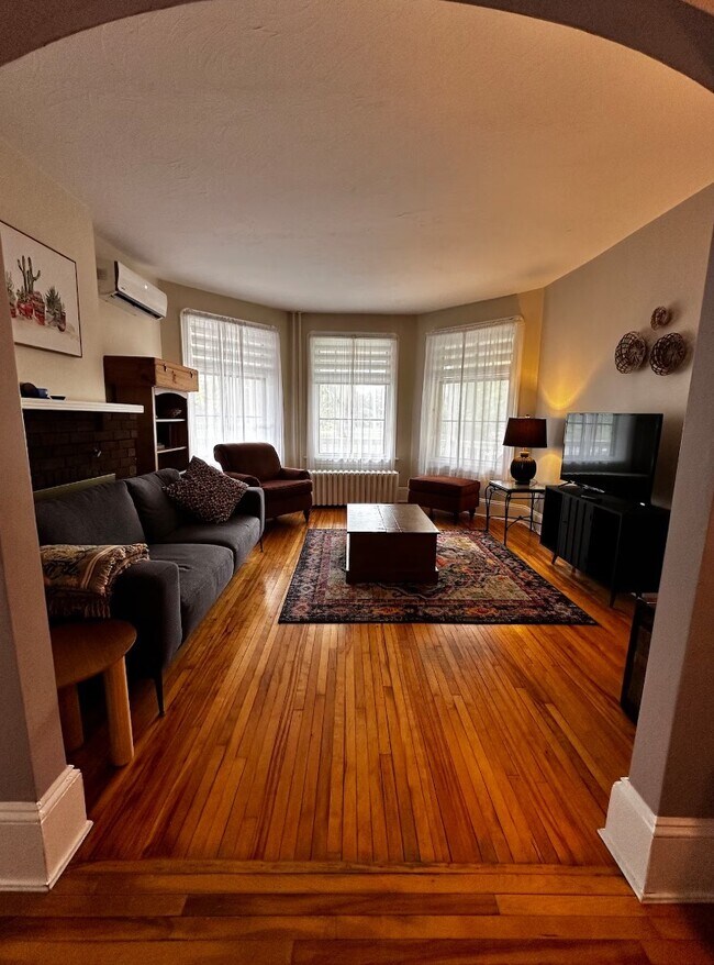 71 Williams St in Moncton, NB - Building Photo - Building Photo