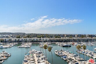 4314 Marina City Dr in Marina Del Rey, CA - Building Photo - Building Photo