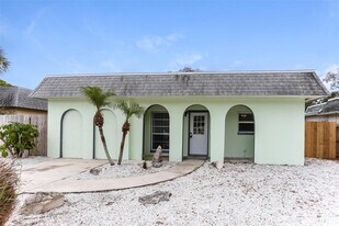 12263 Mallory Dr in Largo, FL - Building Photo