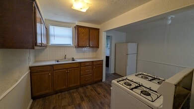 320 W Dill St in Shawnee, OK - Building Photo - Building Photo