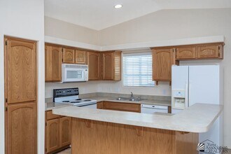 10354 E 37th St in Yuma, AZ - Foto de edificio - Building Photo