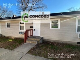 303 Gant St in Greensboro, NC - Building Photo