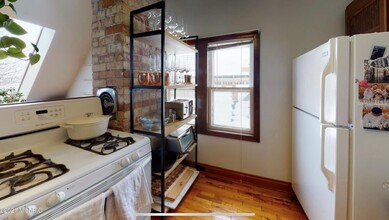 326 Cherry St SE, Unit Unit#2 in Grand Rapids, MI - Building Photo - Building Photo