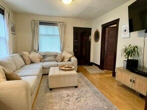 312 N 69th St, Unit 312 N 69th St in Wauwatosa, WI - Building Photo - Building Photo