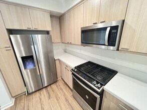 2860 N Glassell St in Orange, CA - Building Photo - Building Photo