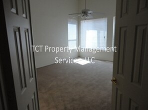 5429 W Hartford Ave in Glendale, AZ - Building Photo - Building Photo