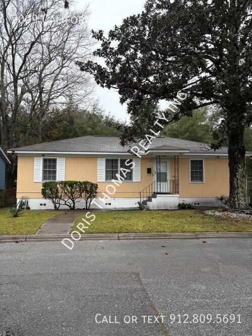 property at 2009 California Ave