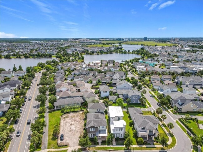 13450 Gabor Ave in Orlando, FL - Foto de edificio - Building Photo