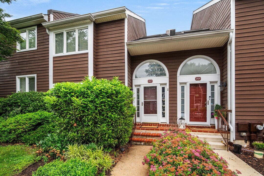 267 Fox Run in Exton, PA - Building Photo