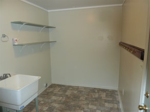 11871 21 Mile Rd in Shelby Township, MI - Foto de edificio - Building Photo