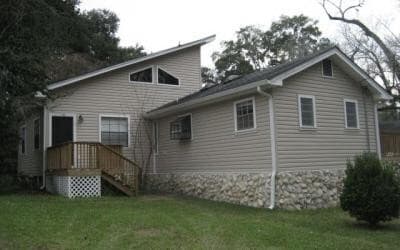 property at 1464 Pine St