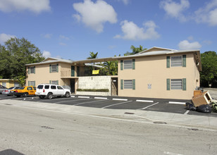 12155 NE 6th Ave in Miami, FL - Building Photo - Building Photo