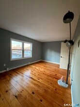 126 E Liberty St in Danbury, CT - Building Photo - Building Photo