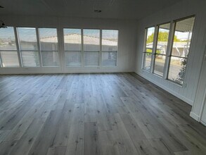 1195 La Moree Rd in San Marcos, CA - Building Photo - Building Photo
