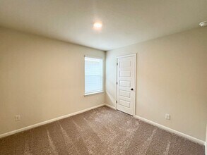 281 Alcatraz Lp in Jarrell, TX - Building Photo - Building Photo