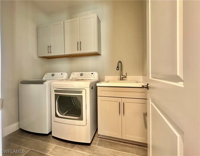 property at 4580 Centaurus Cir