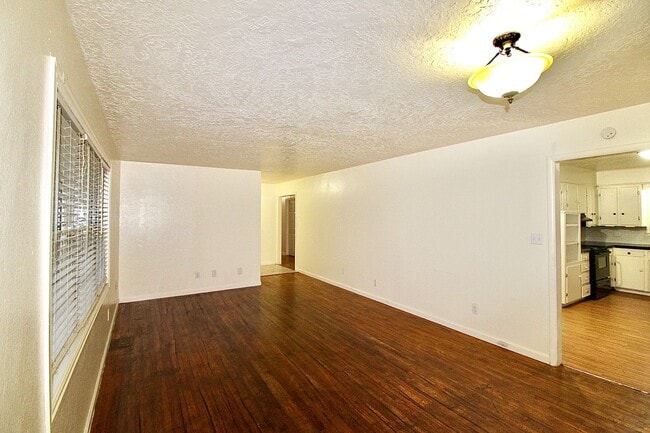 2000 Alameda in Norman, OK - Building Photo - Building Photo