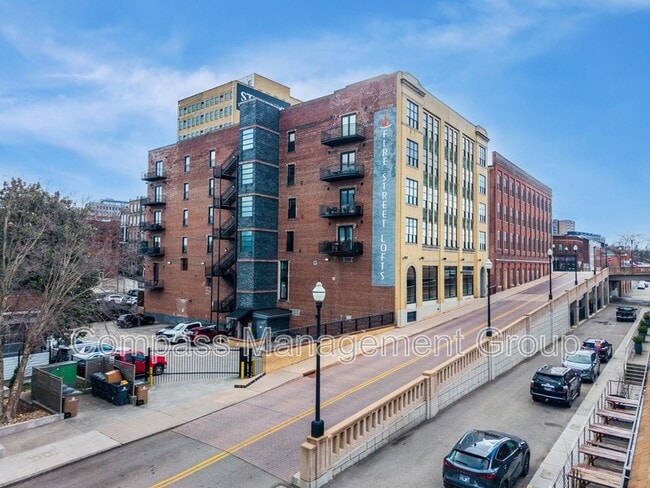 property at 220 W Jackson Ave