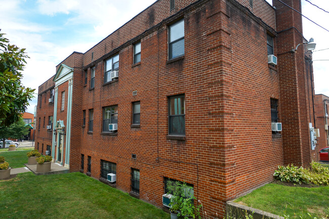 The Flats on Penn in Pittsburgh, PA - Building Photo - Building Photo