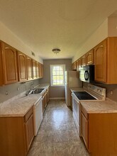 Marbleton Townhomes in Johnson City, TN - Building Photo - Interior Photo