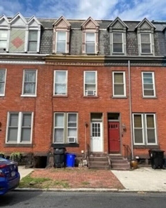 916 Green St in Harrisburg, PA - Foto de edificio