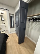 2327 Jackson St, Unit Apt 1 in Anderson, IN - Building Photo - Building Photo