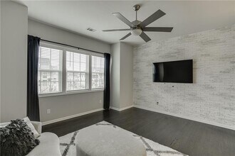 3905 Danube Ln in Atlanta, GA - Building Photo - Building Photo