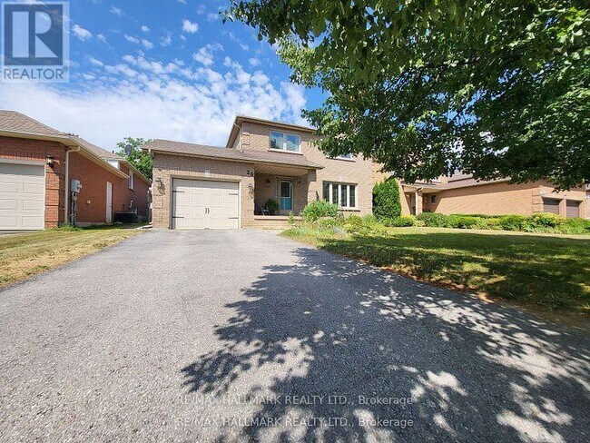 20 Brown St in Barrie, ON - Building Photo - Building Photo