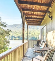 River Canyon in Chattanooga, TN - Building Photo