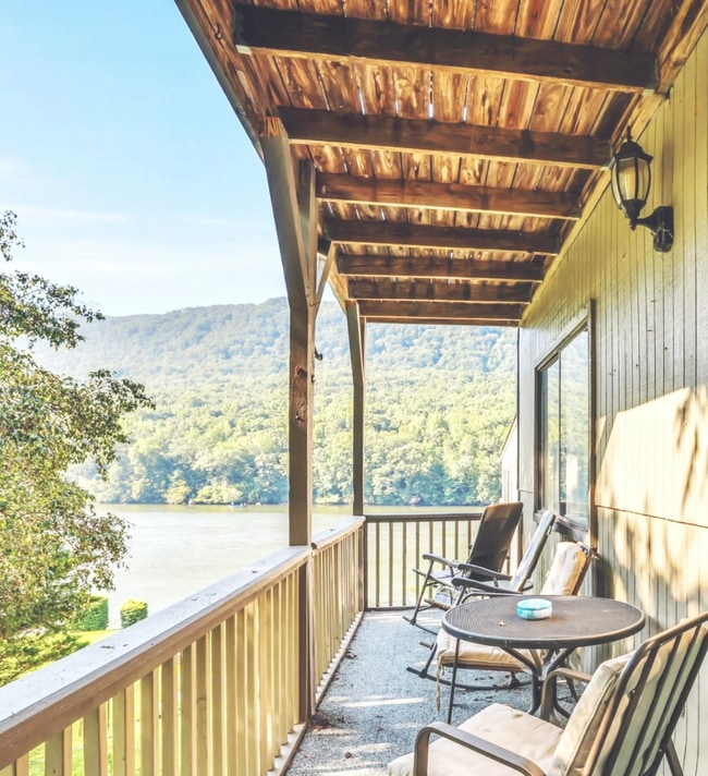 River Canyon in Chattanooga, TN - Building Photo - Building Photo