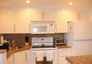 3216 NE 13th St in Pompano Beach, FL - Building Photo - Building Photo