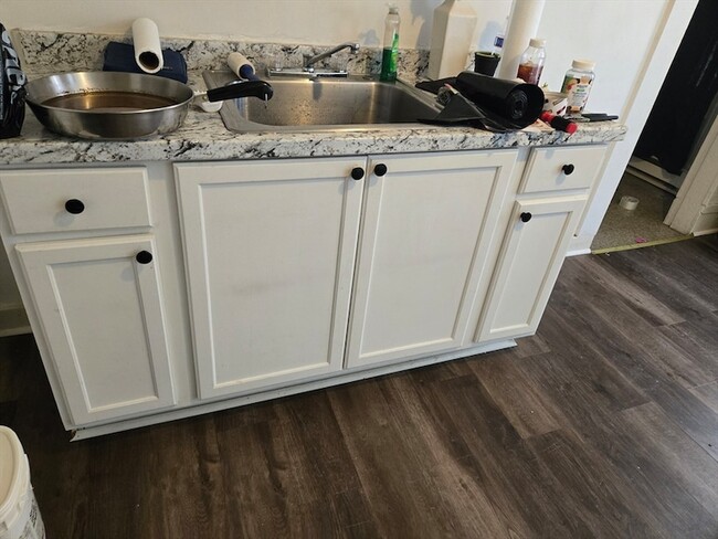 771 Dwight St, Unit 3R in Holyoke, MA - Building Photo - Building Photo