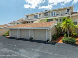 105 La Costa St in Melbourne Beach, FL - Building Photo