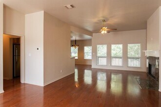 1101 Cimarron Ct in San Marcos, TX - Building Photo - Building Photo