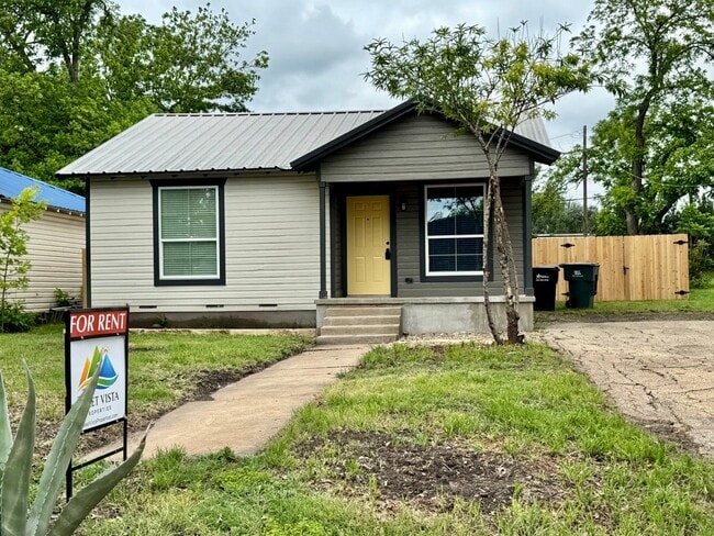 property at 806 S 23rd St