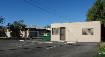 719 E Ramsey St in Banning, CA - Building Photo