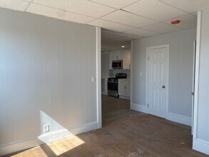 94 Irving St in Everett, MA - Building Photo - Building Photo