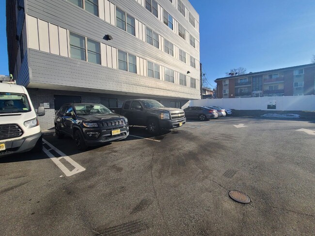 205 Mt Vernon Ave in Orange, NJ - Building Photo - Building Photo