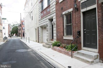 1606 Rodman St in Philadelphia, PA - Foto de edificio - Building Photo