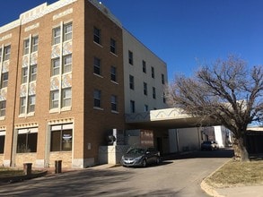 Merle Norman in Liberal, KS - Foto de edificio - Building Photo